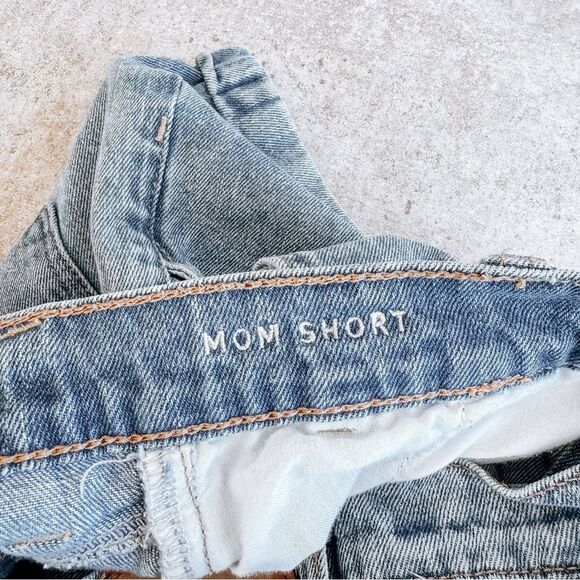 American Eagle High Rise Denim Cuffed Mom Short Size 00 - Picture 5 of 8